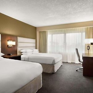 Queen Room Two Queen Beds Bath Tub Disability Access